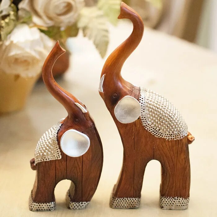 Resin elephant sculpture, Lovers-themed craft, Living room centerpiece, Elegant home decor, Romantic elephant ornament, Wedding gift statue, Detailed animal craft, Modern Home Furnishing, Decorative elephant piece, Crafted love symbol.