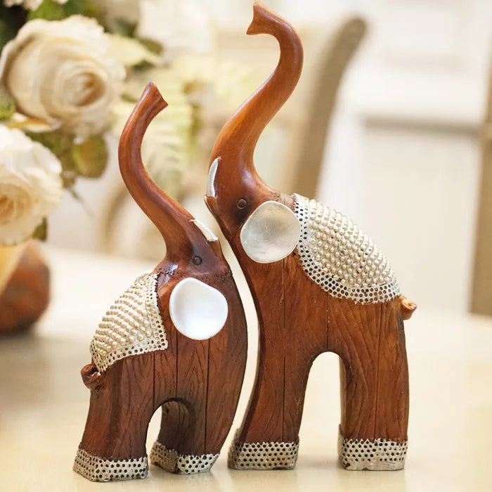 Resin elephant sculpture, Lovers-themed craft, Living room centerpiece, Elegant home decor, Romantic elephant ornament, Wedding gift statue, Detailed animal craft, Modern Home Furnishing, Decorative elephant piece, Crafted love symbol.